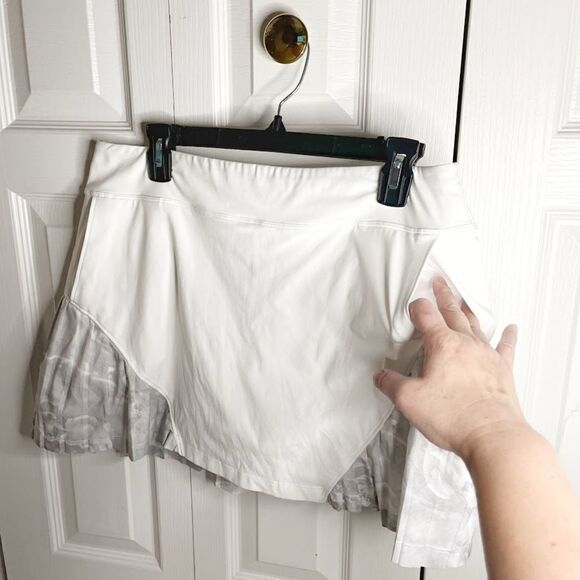 Under Armour Links Knit Fitted Heat Gear Tennis Golf Pleated Lined Pocket Skort - Picture 3 of 12